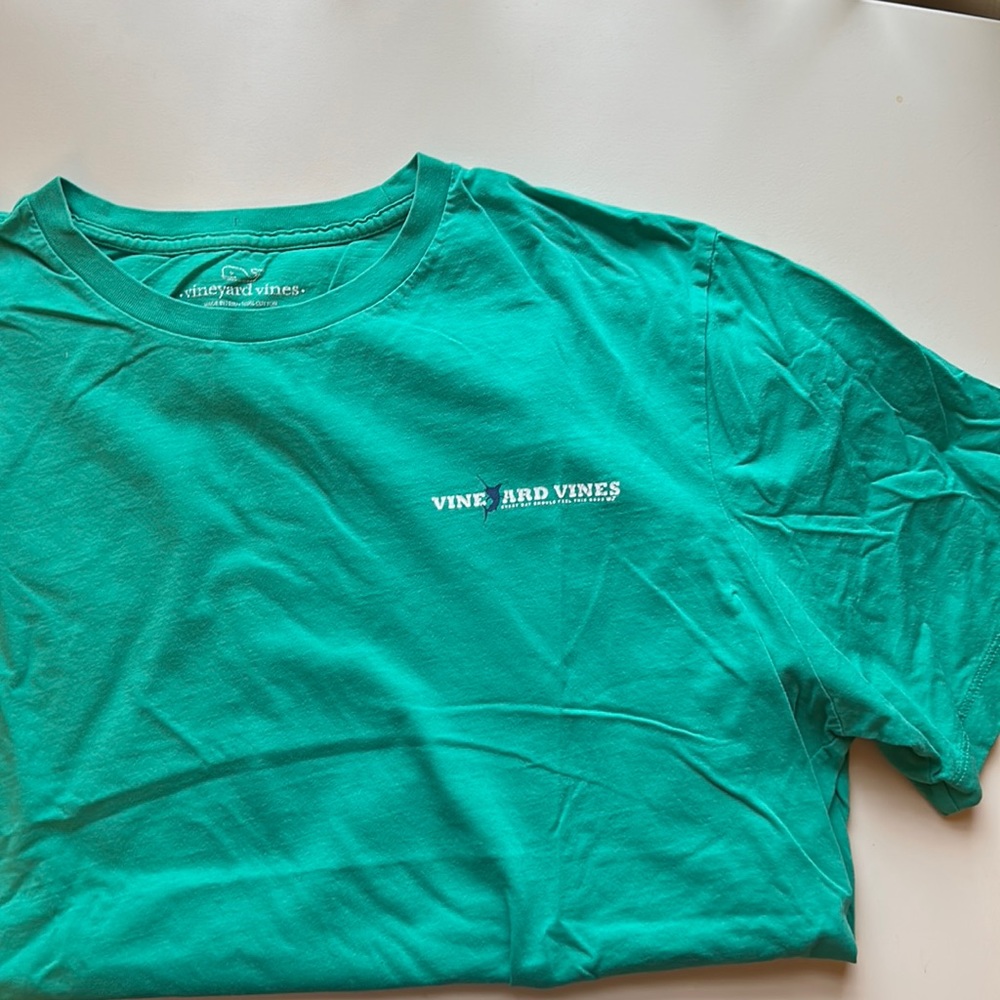 Gently, worn, vineyard, vines T-shirts short sleeve